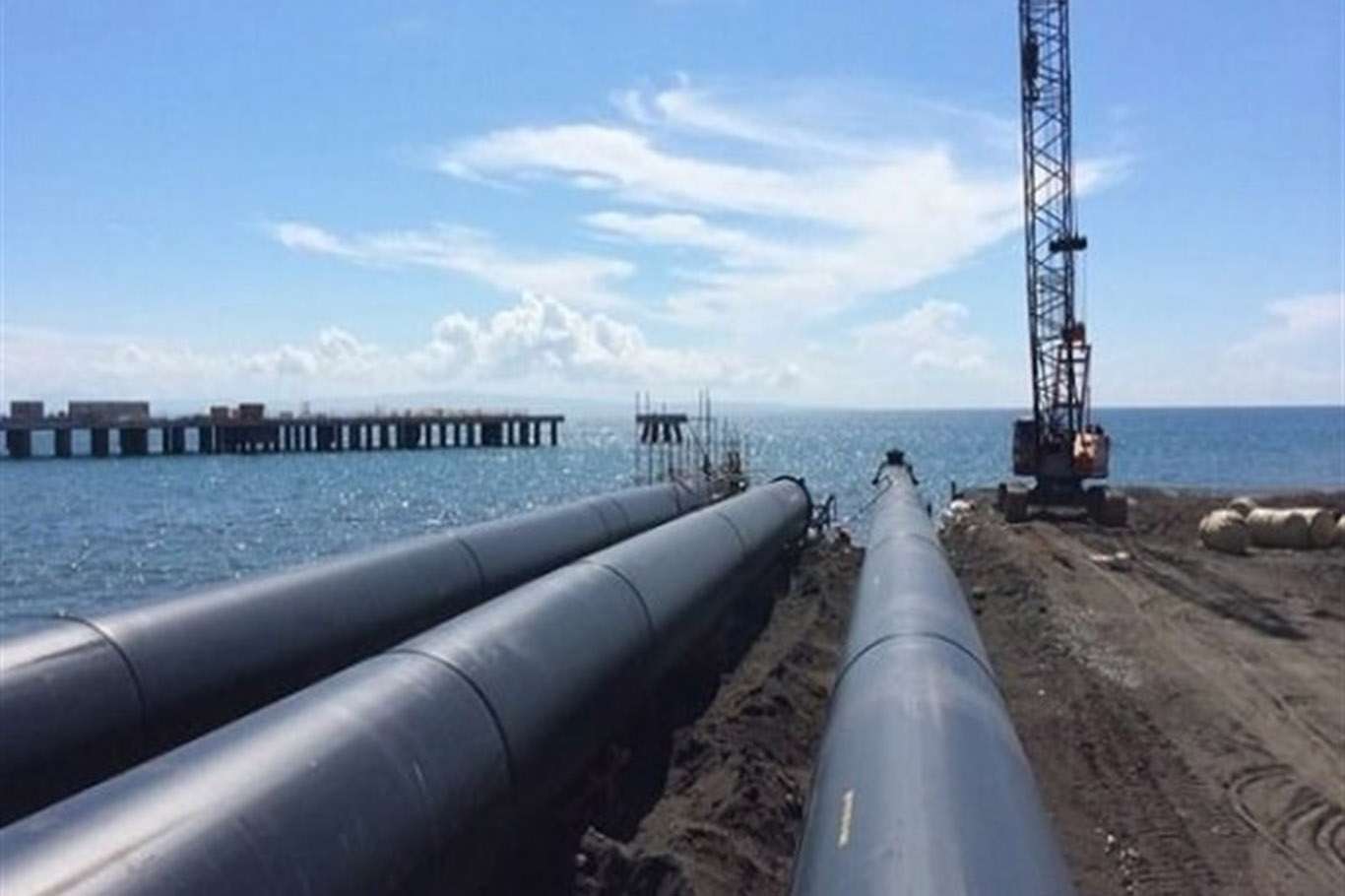 İran deniz suyunu çöl bölgeleri ve sanayi tesislerine aktarıyor İran deniz suyunu çöl bölgeleri ve sanayi tesislerine aktarıyor